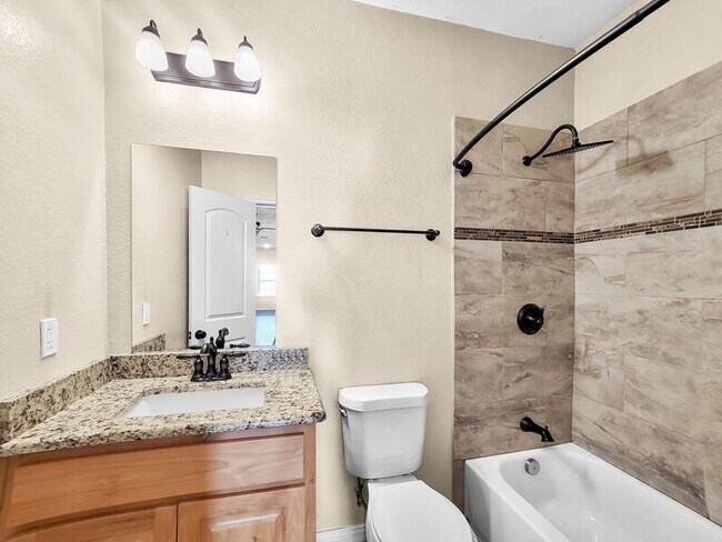 Building Photo - 1020 Elwood Rd