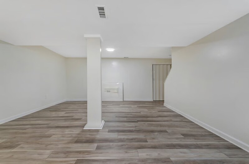 Building Photo - 7108 Ruthgreen Rd