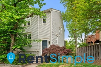 Building Photo - 39 Fendall Ave