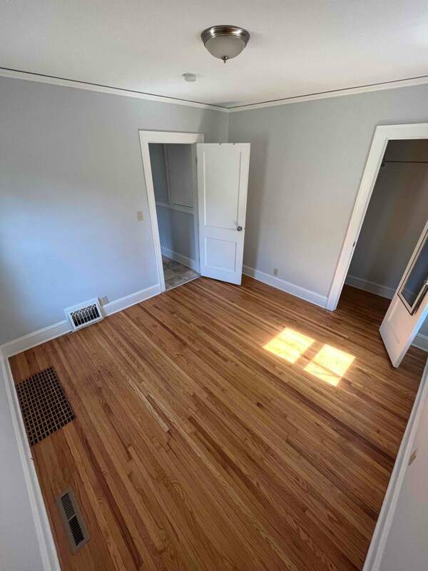 Building Photo - 2082 Randolph Ave