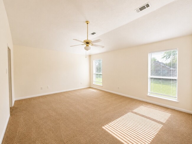 Building Photo - 6858 Stillwater Dr