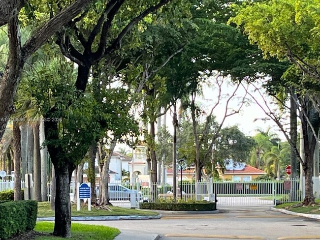 Building Photo - 10451 SW 157th Pl