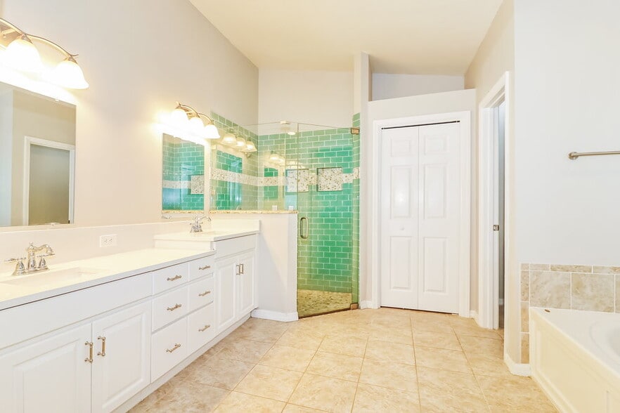 Building Photo - 510 Caribe Ridge Way