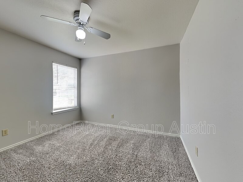 Building Photo - 894 Sagewood Trail