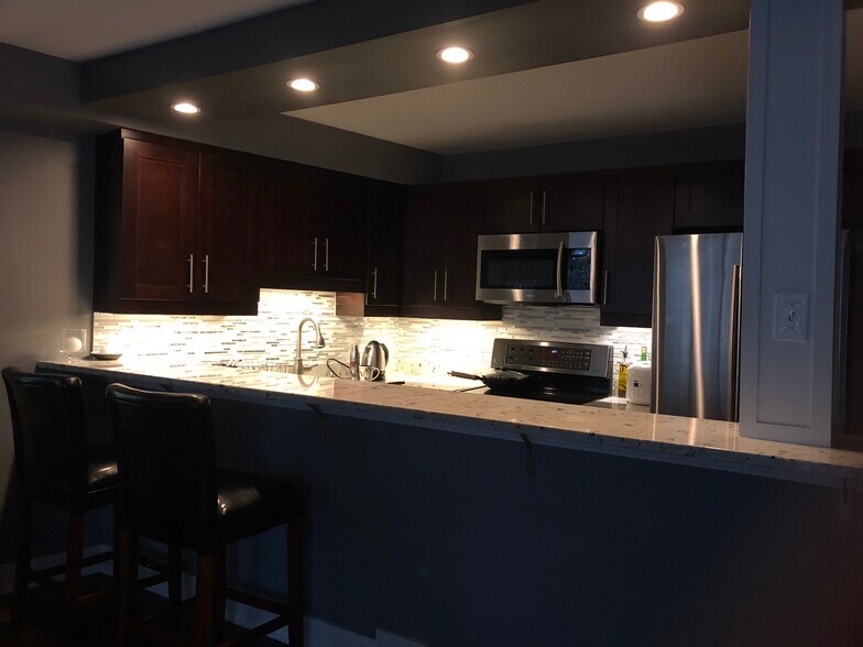 kitchen - 300 N State St