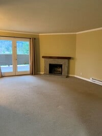Building Photo - Spacious 1 Bedroom Near Kirkland Waterfront!
