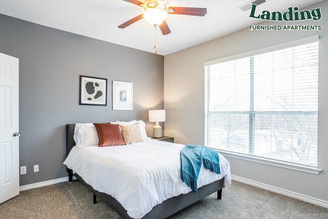 Building Photo - 1301 Ivy Meadow Dr