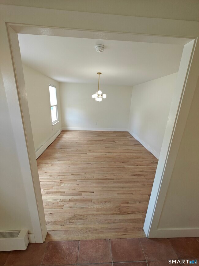 Building Photo - 241 Cricket Knoll