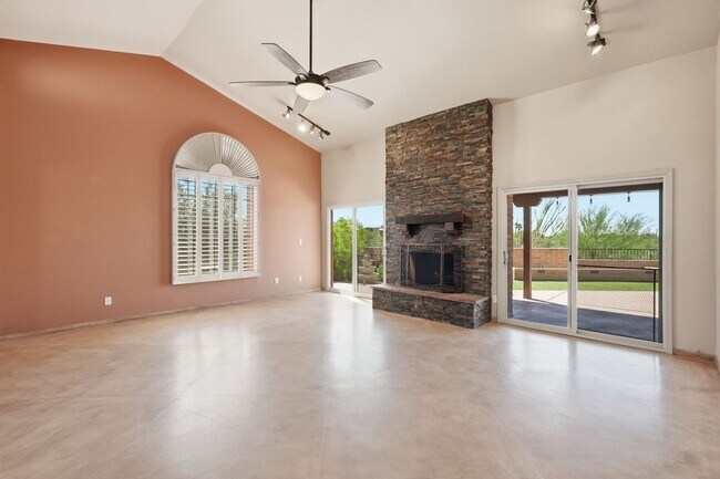 Building Photo - Pending/ Rented - Refined Desert Living in the Catalina Foothills