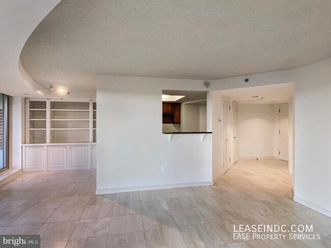 Building Photo - 1275 25th St NW