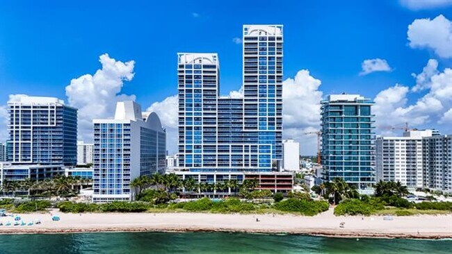 Building Photo - 6899 Collins Ave