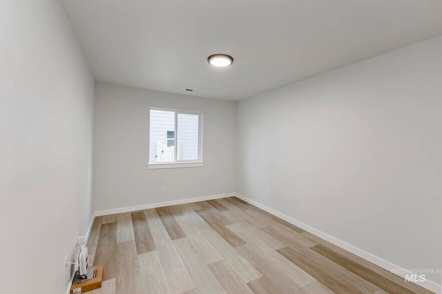 Building Photo - 4335 E Woodmurra St