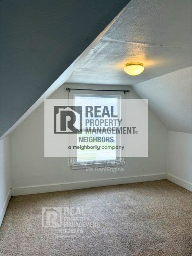 Building Photo - 88 E 18th St