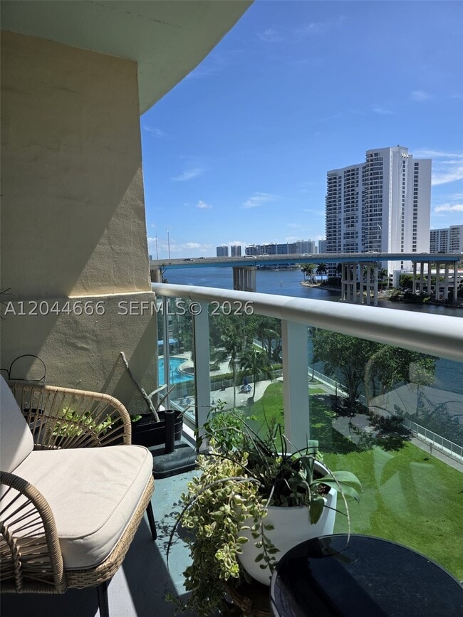 Building Photo - 19390 Collins Ave