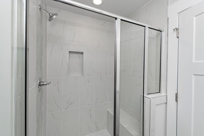 Building Photo - Monte Vista Townhomes