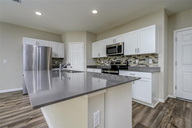 Building Photo - 34200 Scarlet Sage Ct