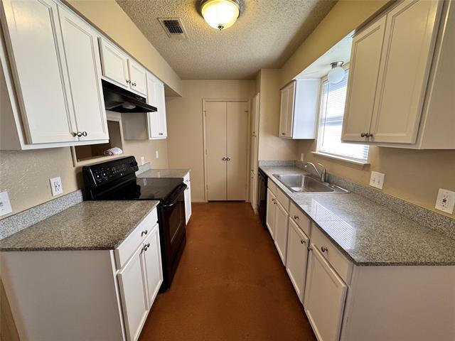 Building Photo - 5204 Hideaway Ct