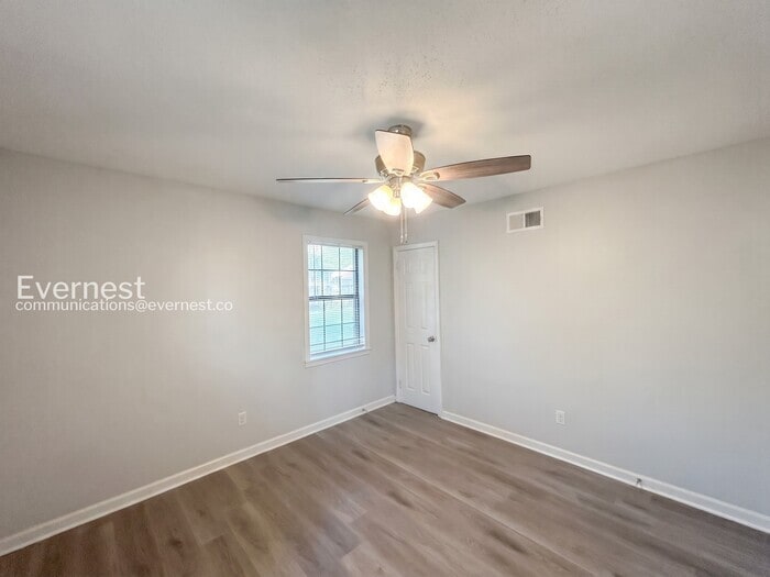 Building Photo - 8328 Dottley Dr