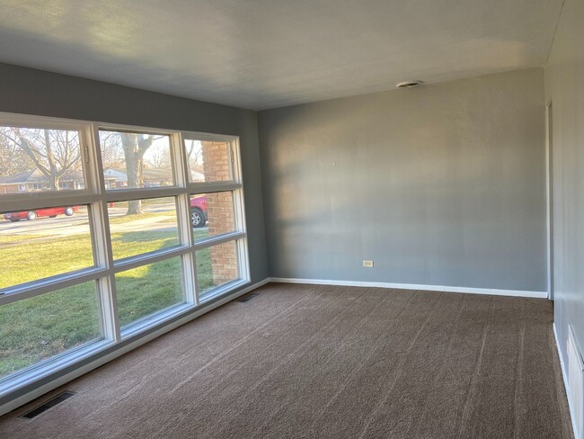 Building Photo - New House For Rent, Must SEE $1500.00