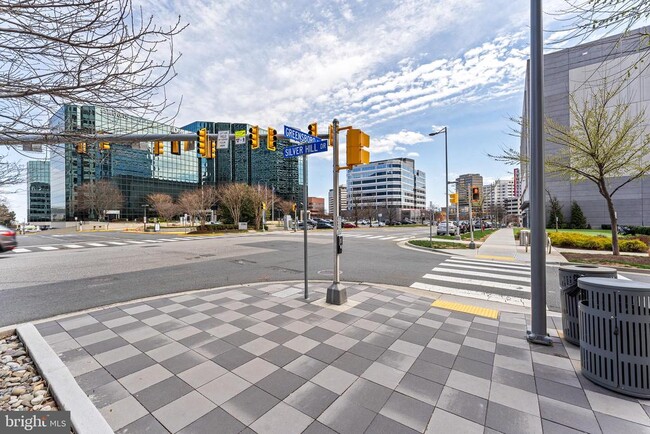Building Photo - 1650 Silver Hill Dr