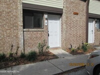 Building Photo - 1200 Bretta St