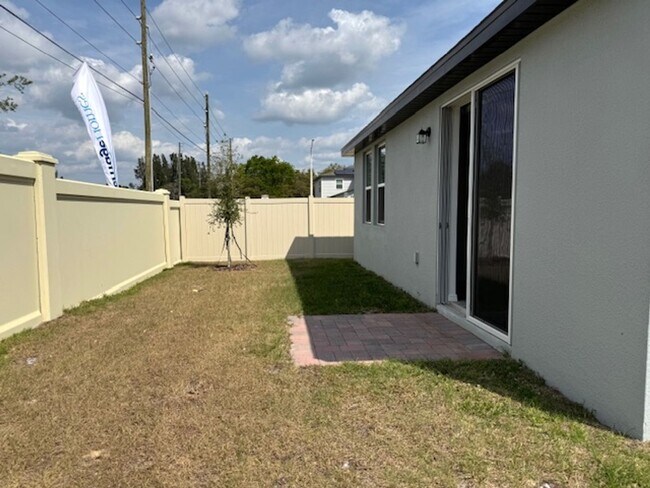 Building Photo - Brand new, energy-efficient 4 Bedroom Home...