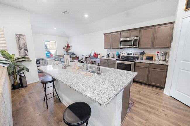 Building Photo - 505 Saw Mill Rd