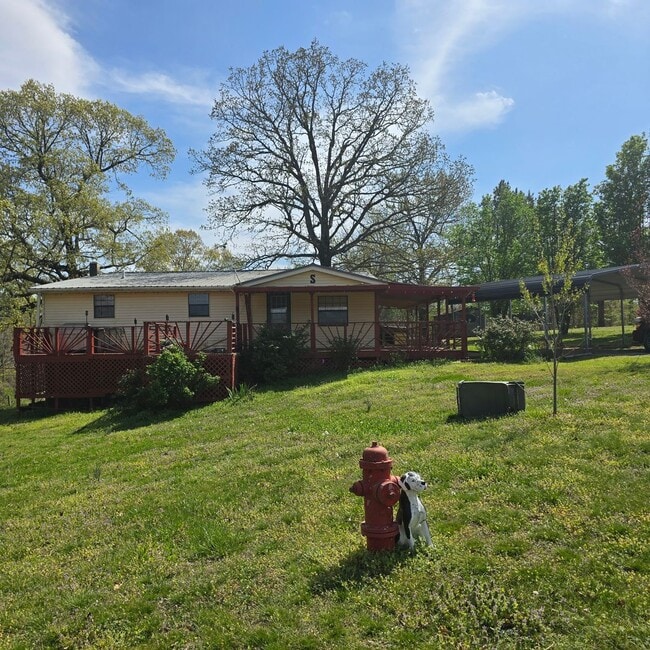 Building Photo - Freshly Updated 3 Bedroom/ 2 Bathroom Country Home