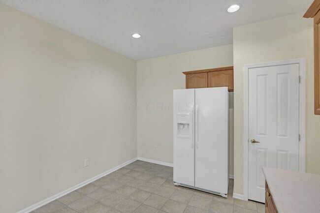 Building Photo - 7465 Red Maple Pl