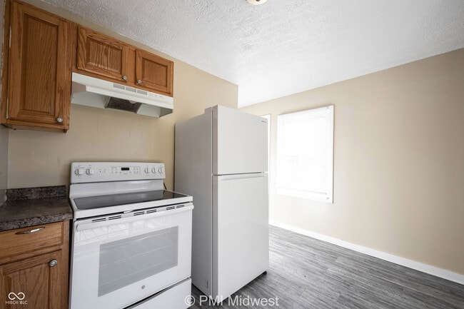 Building Photo - 4565 Brookville Rd
