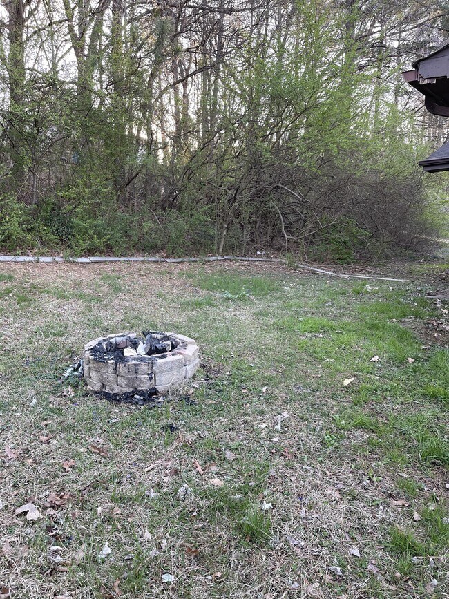 Building Photo - 324 Camp Jordan Rd