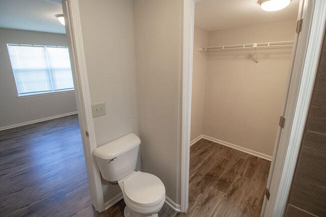 Building Photo - 3510 Forum Blvd