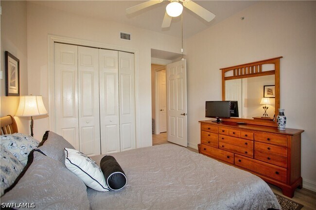 Building Photo - 825 Bentwater Cir