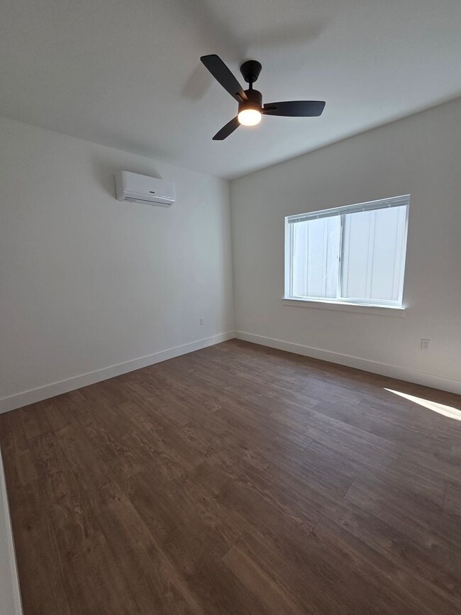 Building Photo - Brand New Build on Old Alturas - ALL Electric with City of Redding Solar!