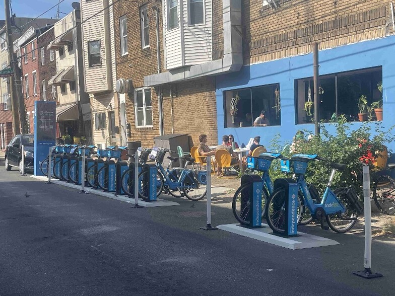 Building Photo - 719 Carpenter St