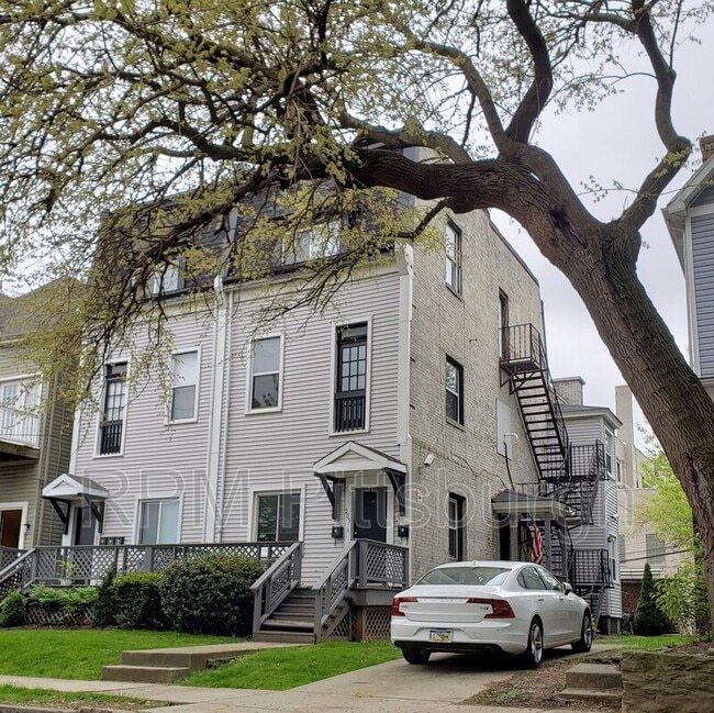 Primary Photo - 205 Lehigh Ave