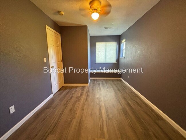 Building Photo - 3062 Doubletree Ln
