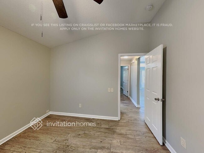 Building Photo - 10418 Soaring Eagle Dr