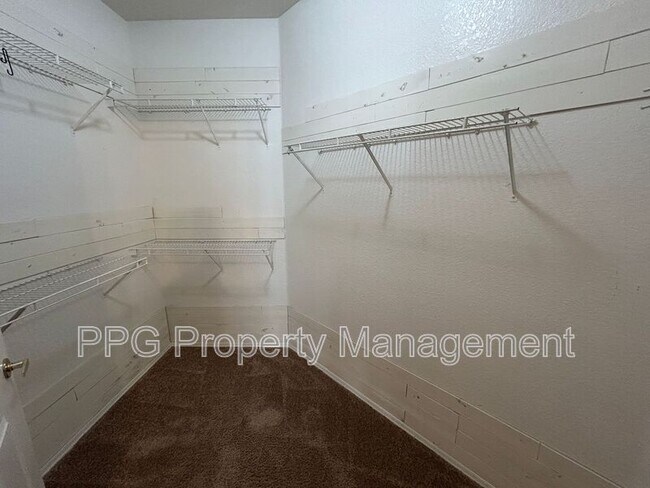 Building Photo - 9555 E Raintree Dr