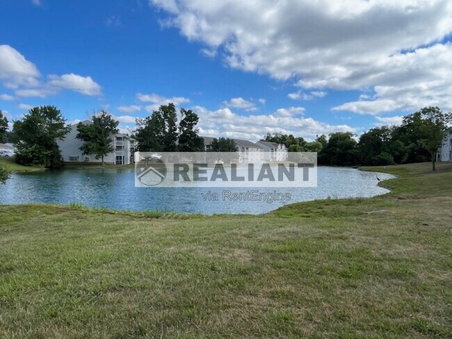 Building Photo - 412 Marian Ln