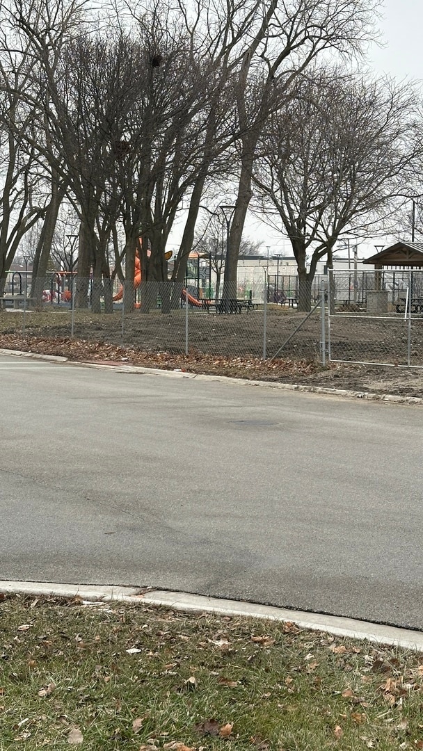 Building Photo - 9067 N Clifton Ave