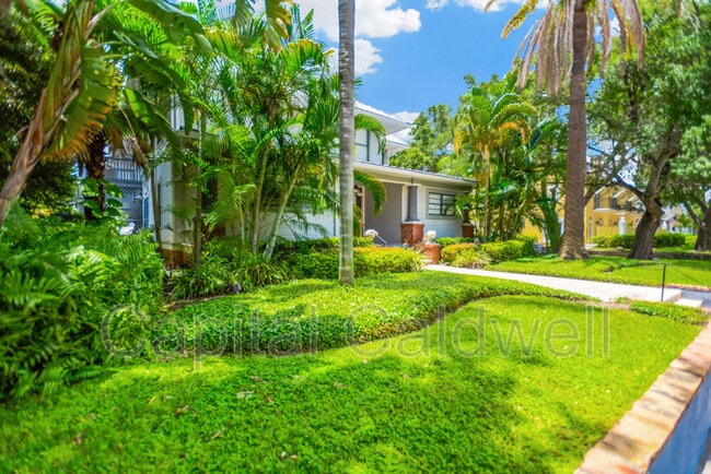 Building Photo - 911 S Rome Ave