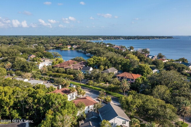 Building Photo - 1827 San Marco Blvd