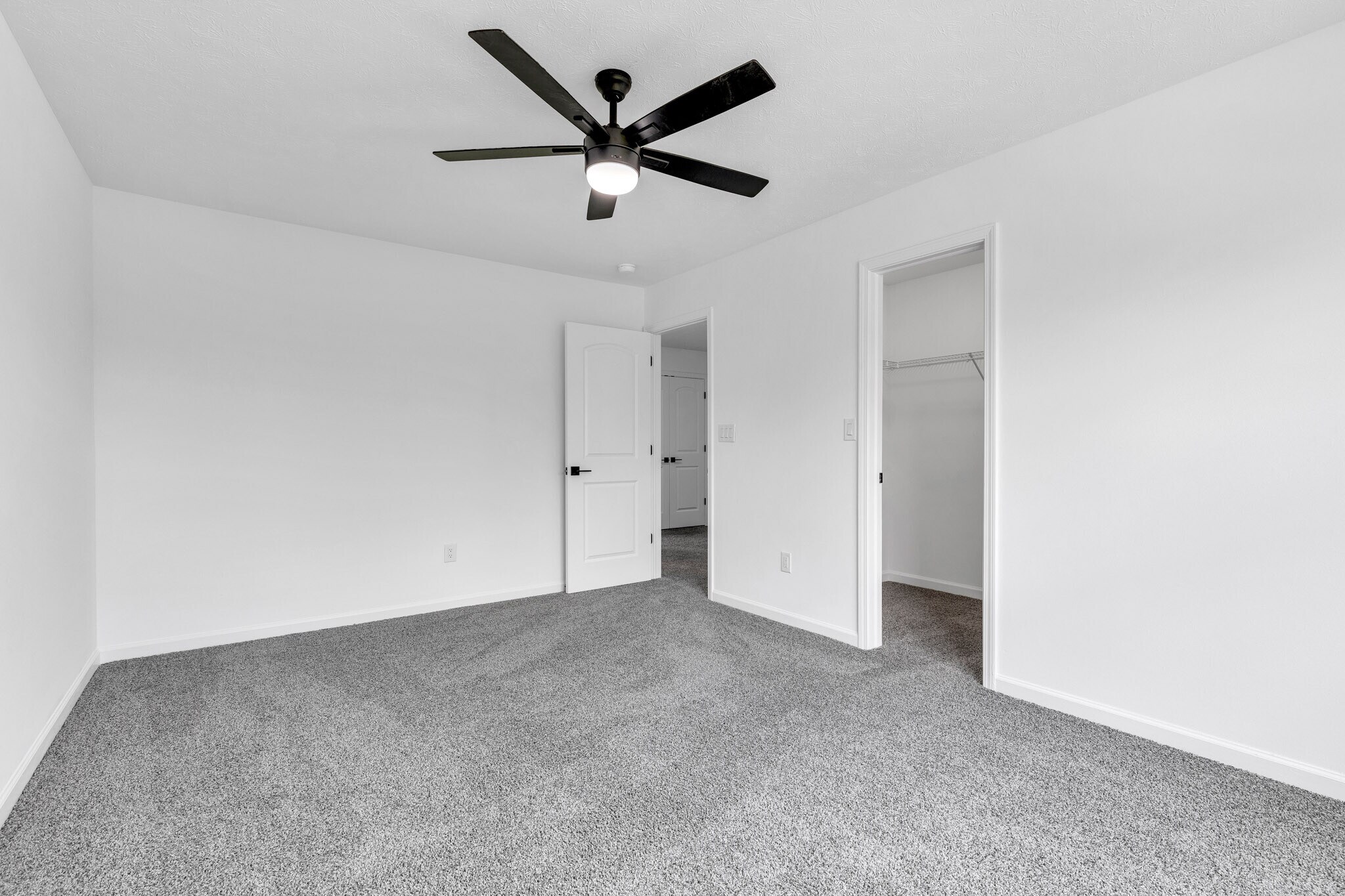 Building Photo - 9724 Brooks Dr