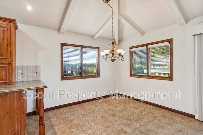 Building Photo - 38285 Oaktree Loop