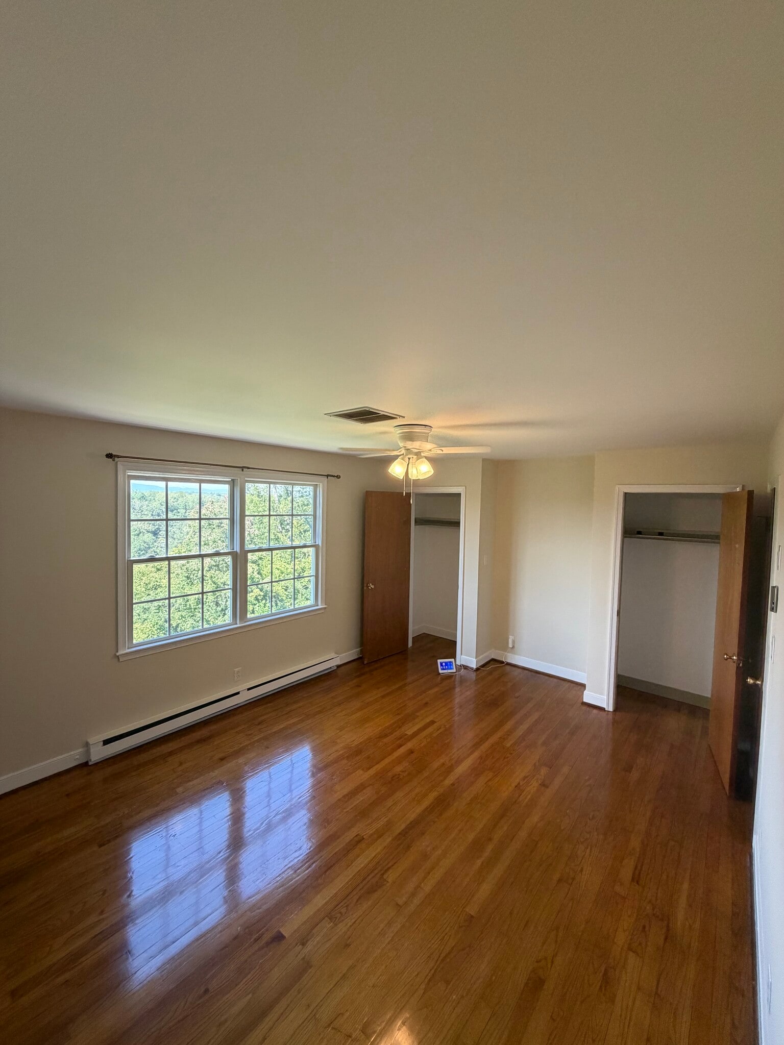 Building Photo - 596A Reservoir Ridge Rd
