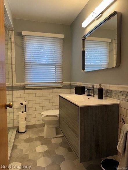 Building Photo - 1002 E Lincoln Ave