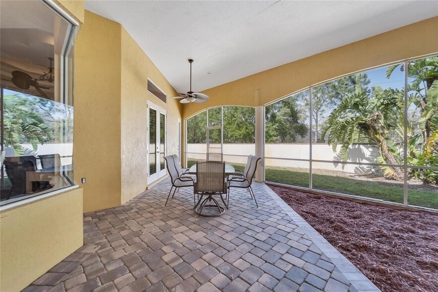 Building Photo - 2656 Wyndsor Oaks Way