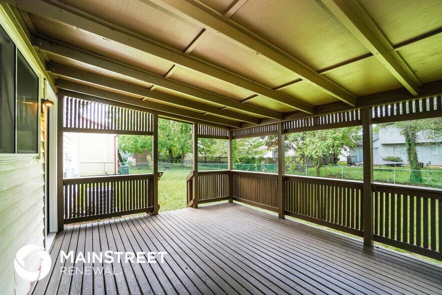 Building Photo - 3017 Perinton Pl