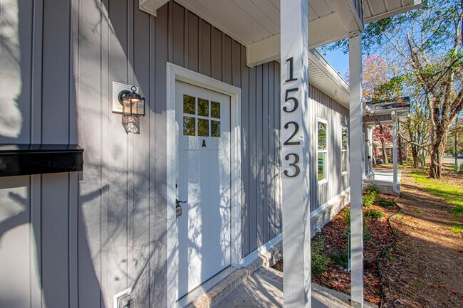 Building Photo - 1523 S Cedar St